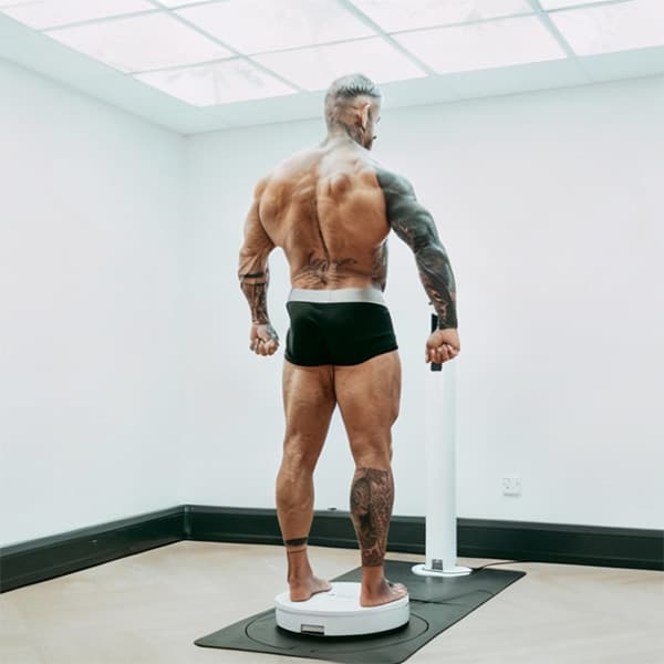 A customer during a 3D Scan