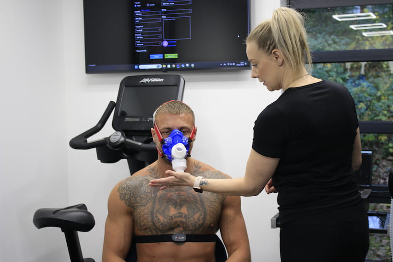 VO2 Max training session on treadmill